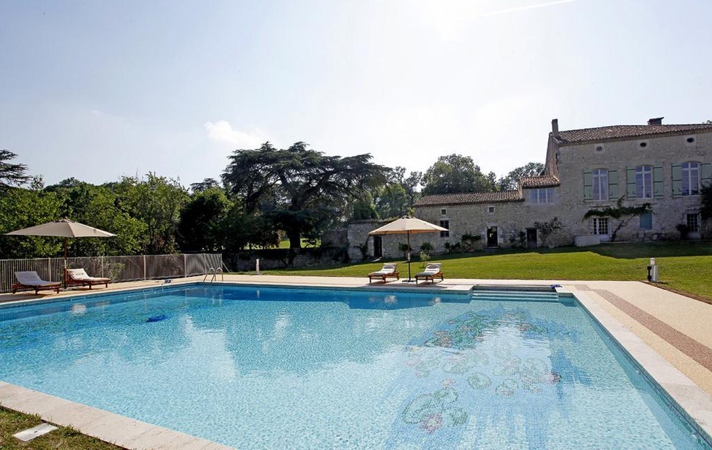 Domaine De Lamassas Bed & Breakfast Hautefage-la-Tour Dış mekan fotoğraf